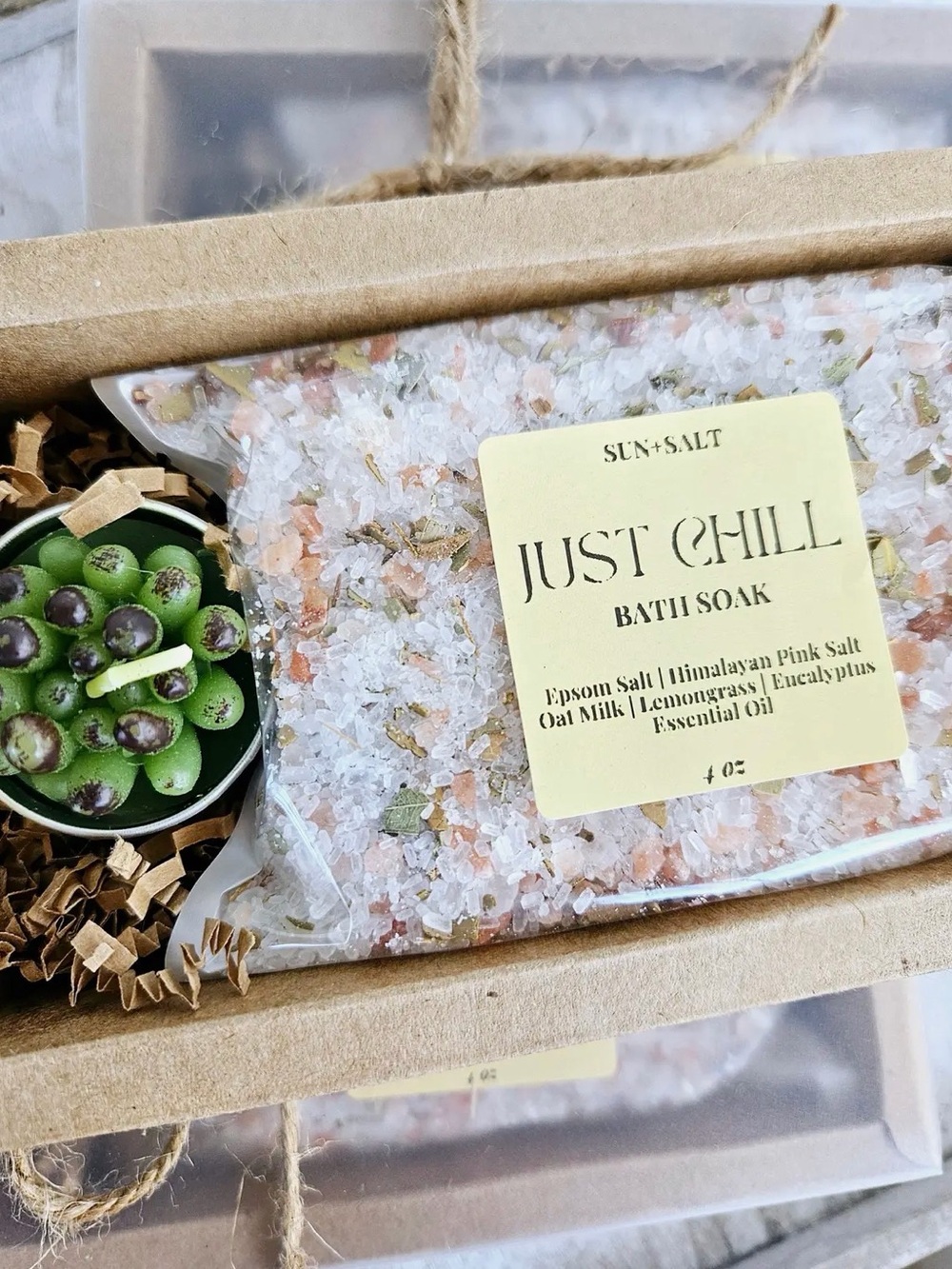 Just Chill Bath Soak – Pink & White Himalayan Salt Blend Set
